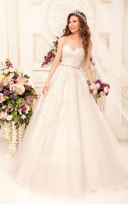 backless lace gown